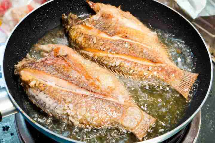 frying fish in nonsticky frying pan