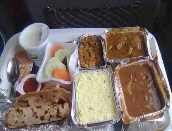 satabdi,rajdhani,duronto will provide lunch at 30 rupees